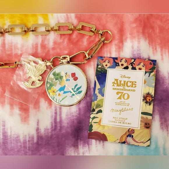 NWT Mary Blair Alice in Wonderland 70th Anniversary Bag Chain With Charm 2022 - Picture 1 of 4